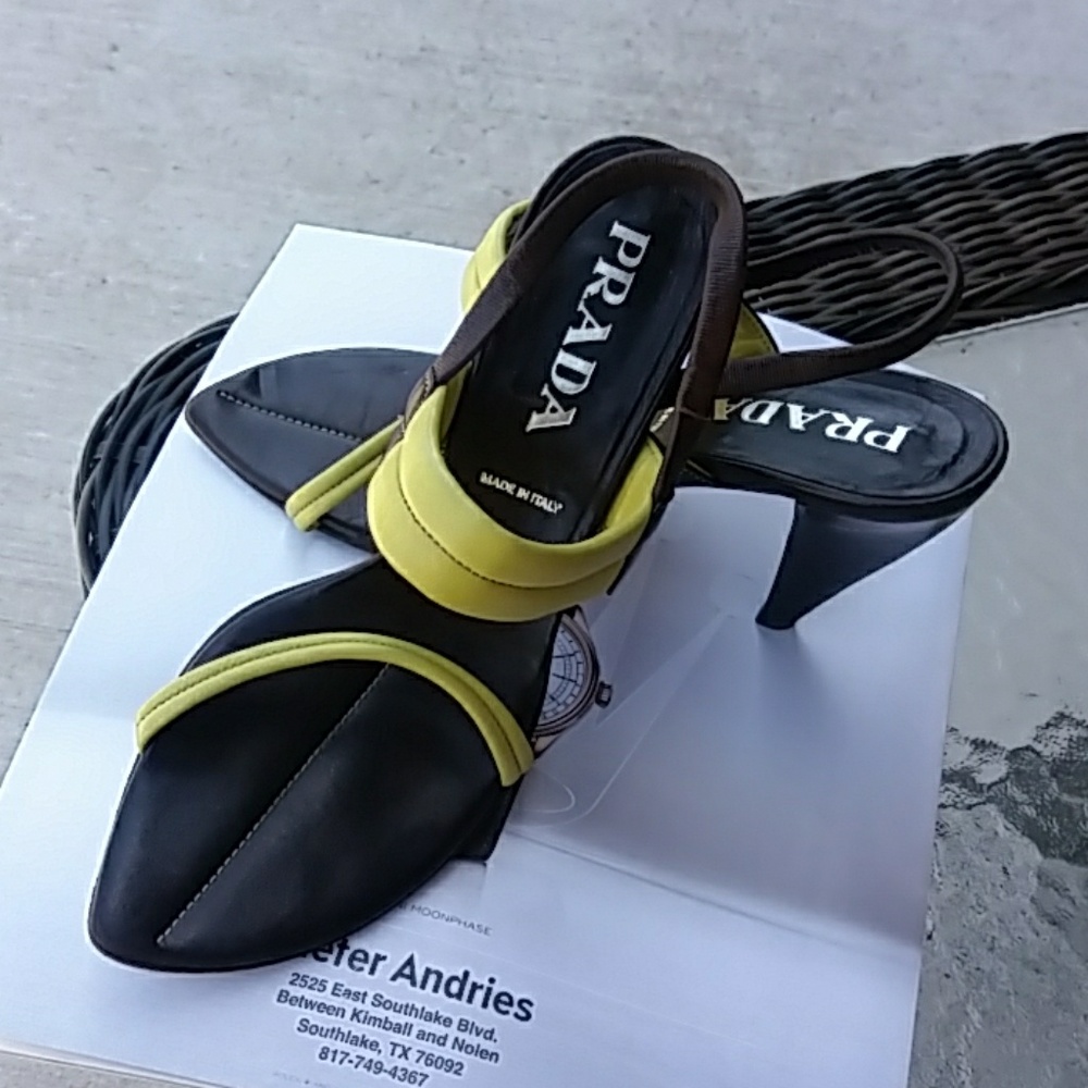 PRADA HELLS..